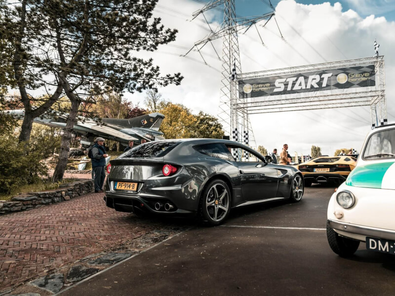 Ferrari FF Start