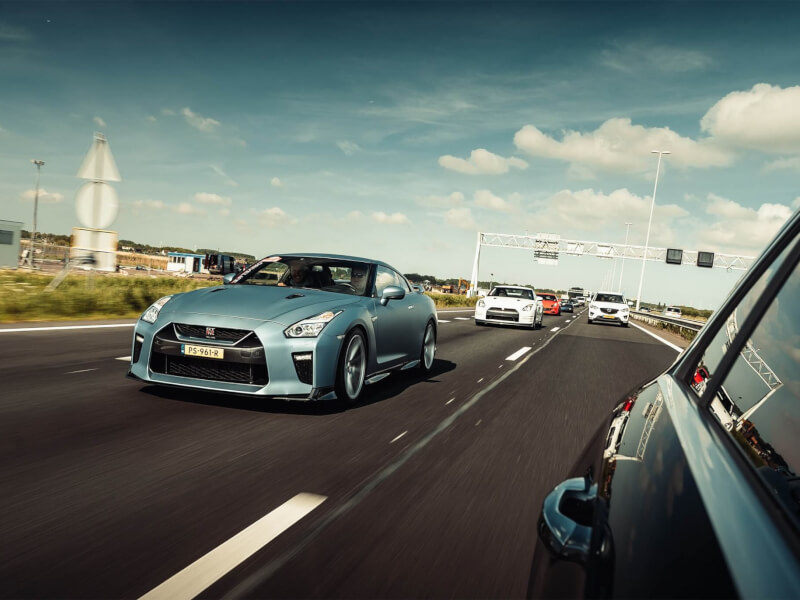 Nissan GTRs